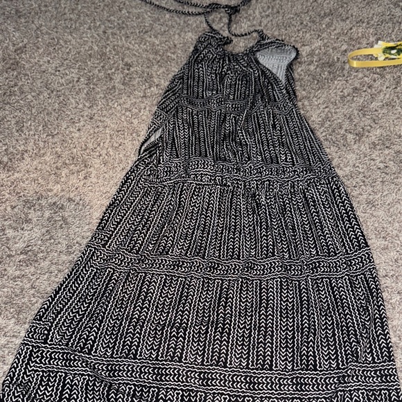 BCBGeneration Black and White Maxi Dress - Picture 1 of 2
